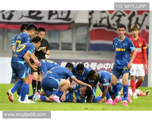 南京足球队在锦标赛中的个人能力展现与战术配合分析 南京足球队在锦标赛中的个人能力展现与战术配合分析