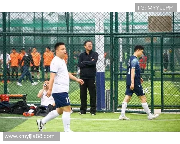 西安足球队在邀请赛中的默契配合与战术执行分析